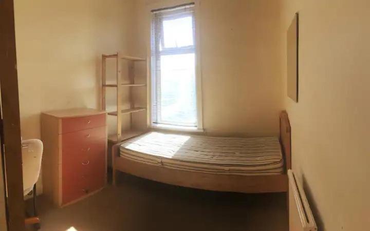 Single Room - Town & University Nearby, 24H Bus, Airport-Linked Manchester Extérieur photo
