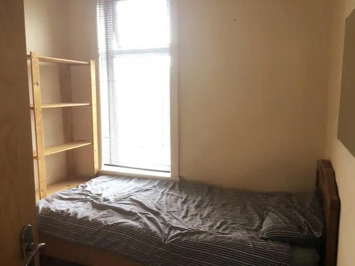 Single Room - Town & University Nearby, 24H Bus, Airport-Linked Manchester Extérieur photo