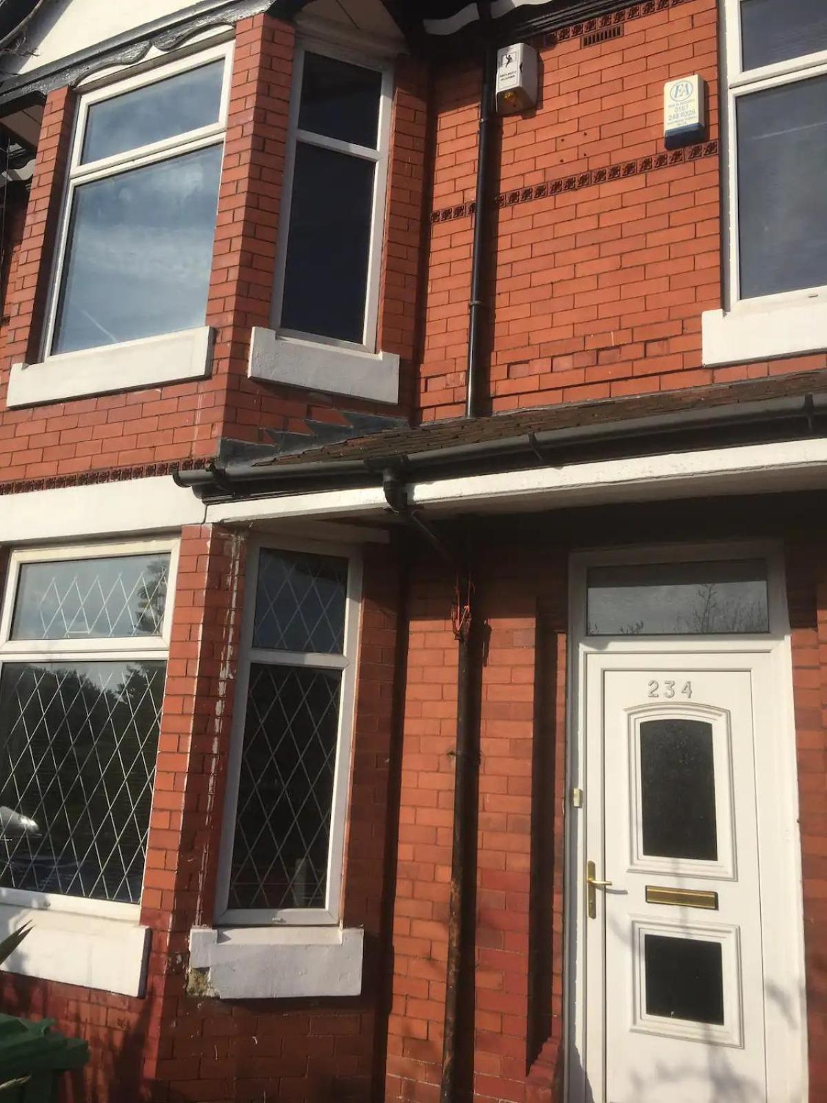 Single Room - Town & University Nearby, 24H Bus, Airport-Linked Manchester Extérieur photo